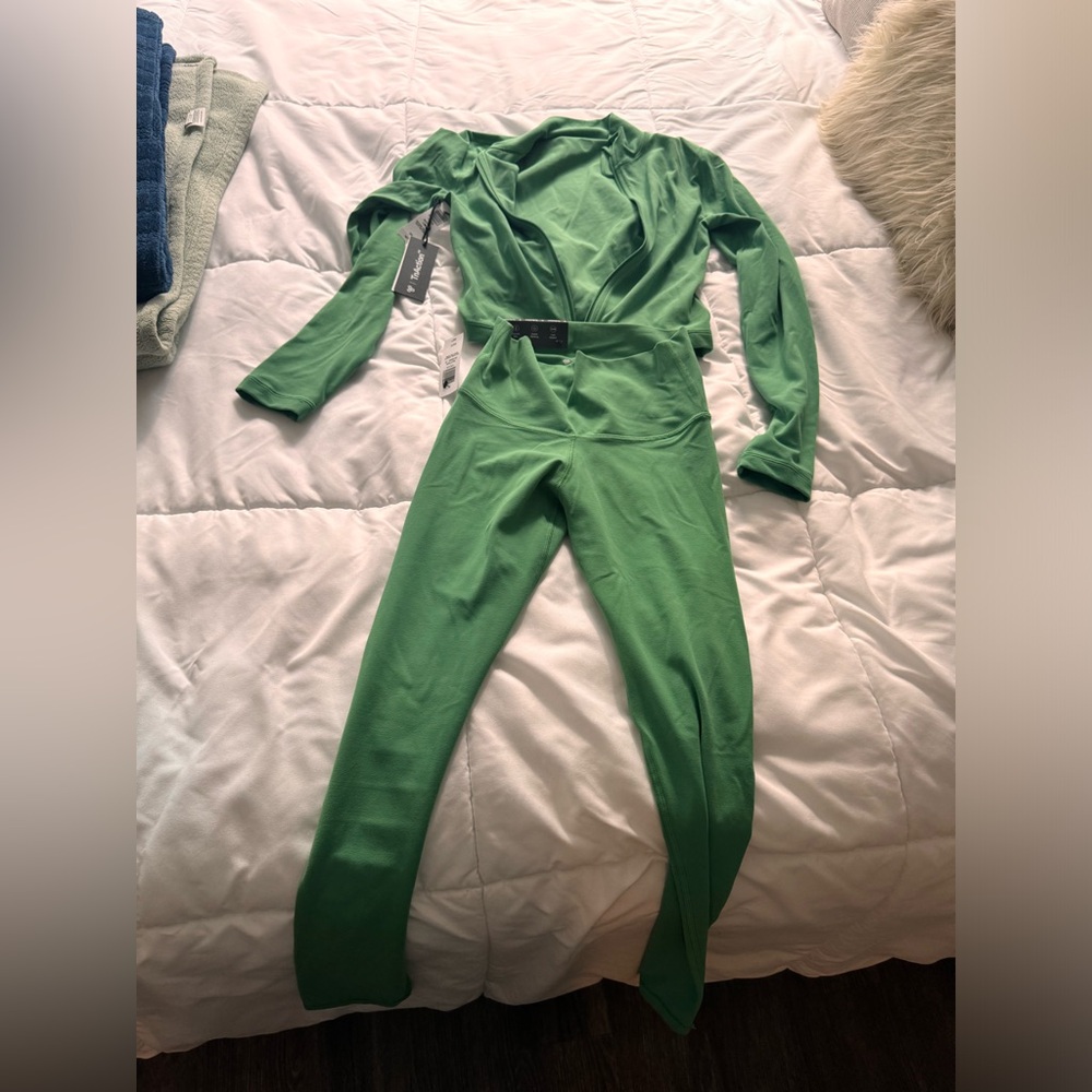TNAButter jacket in nature green small and leggings in size XS with tags